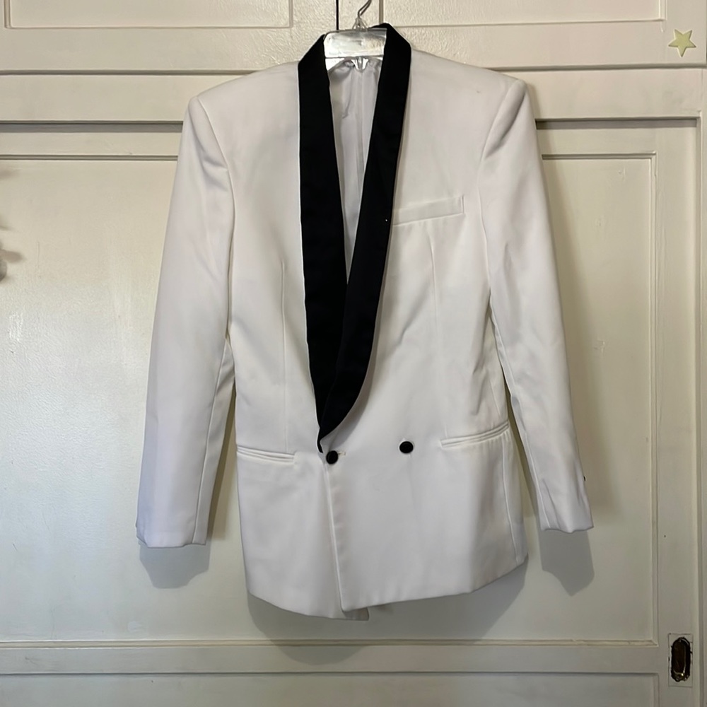 Raffinati White Doubled Breasted Tuxedo Jacket